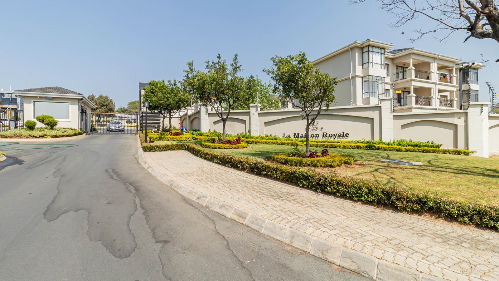 2 Bedroom Apartment in Summerset