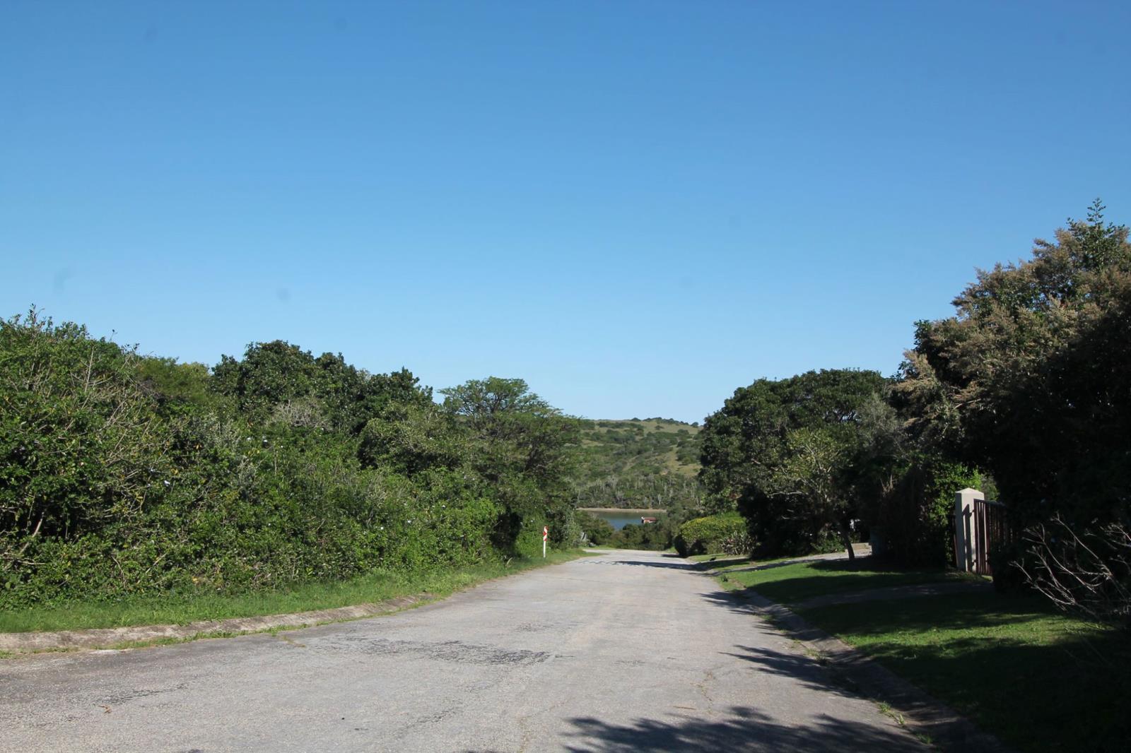 651 m² Land available in Kleinemonde