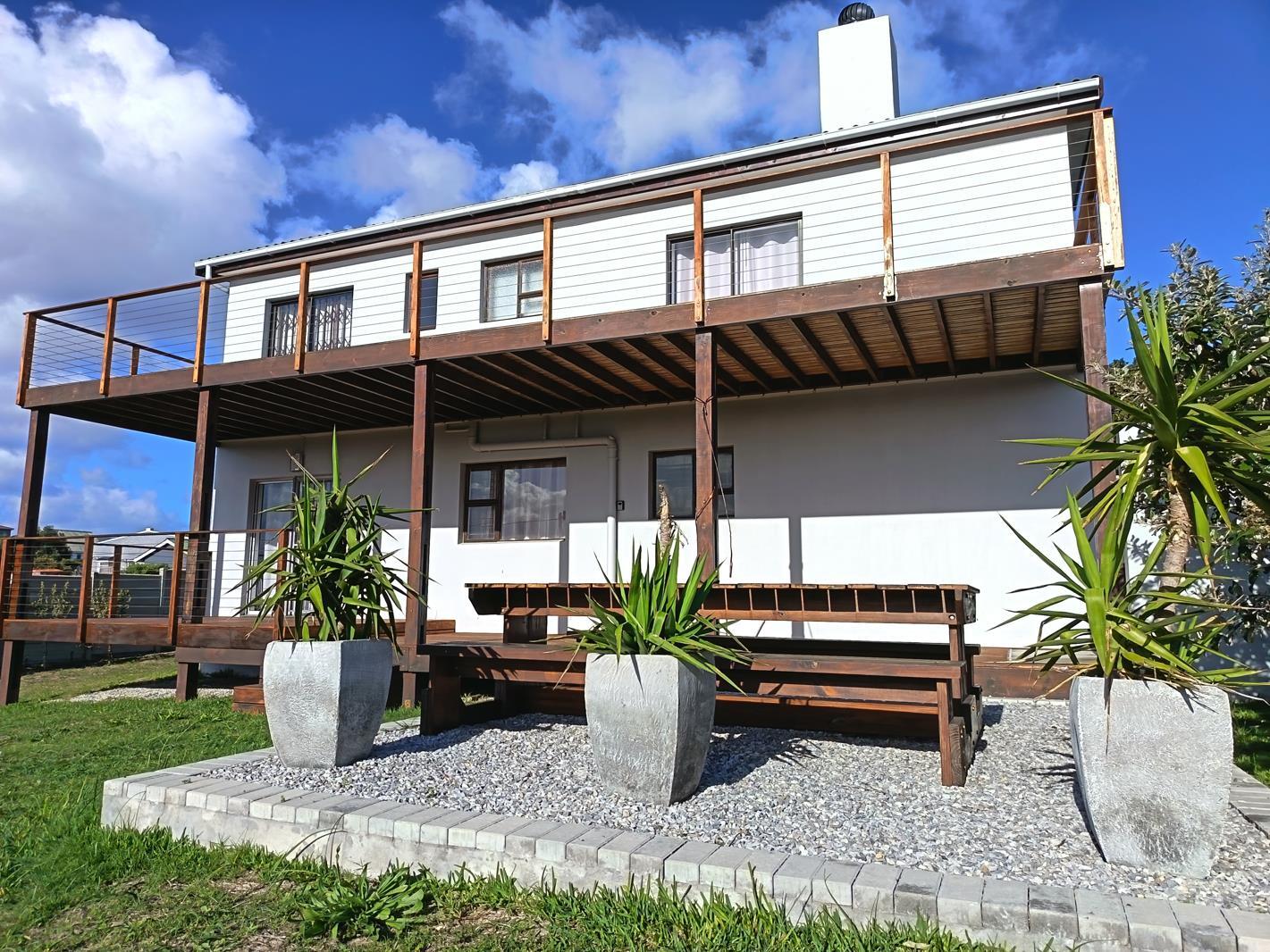 4 Bedroom House in De Kelders