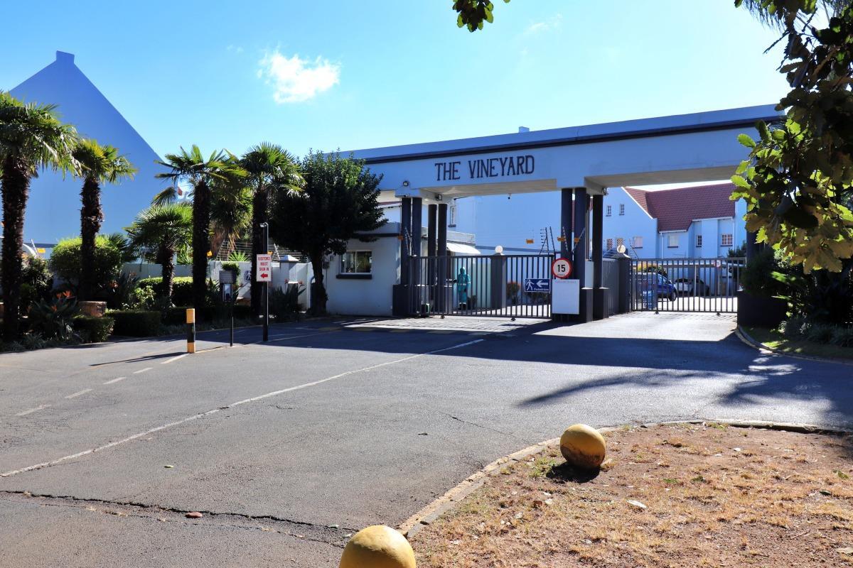2 Bedroom Apartment in Eden Glen
