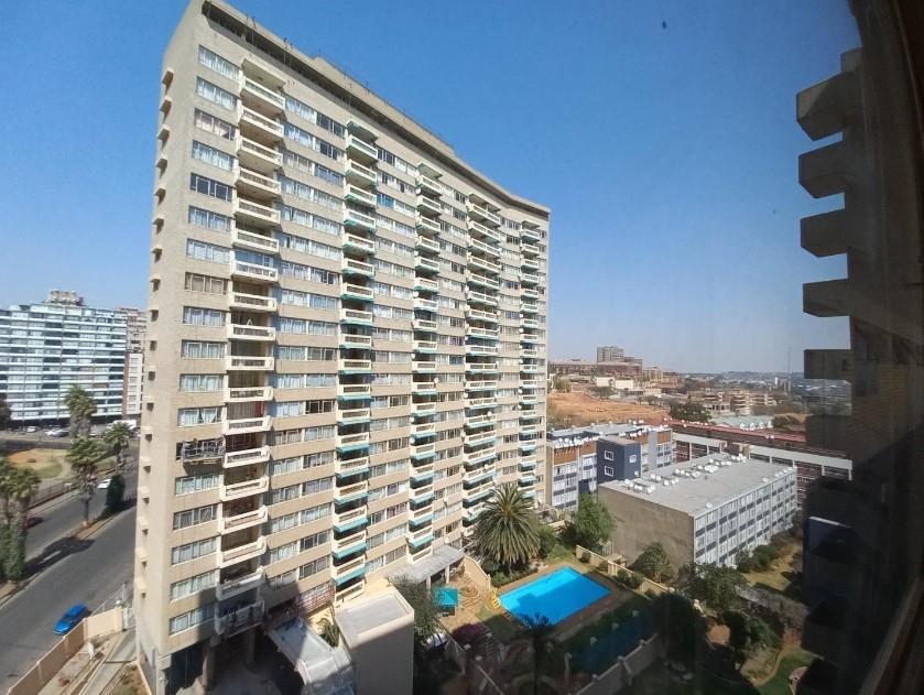 2 Bedroom Apartment in Parktown