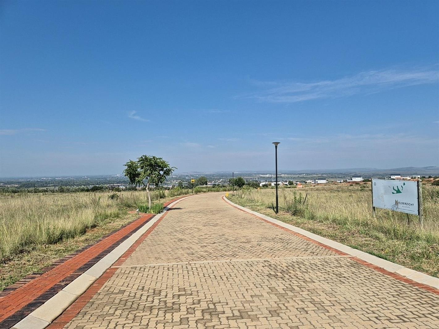 811 m² Land available in Potchefstroom Central