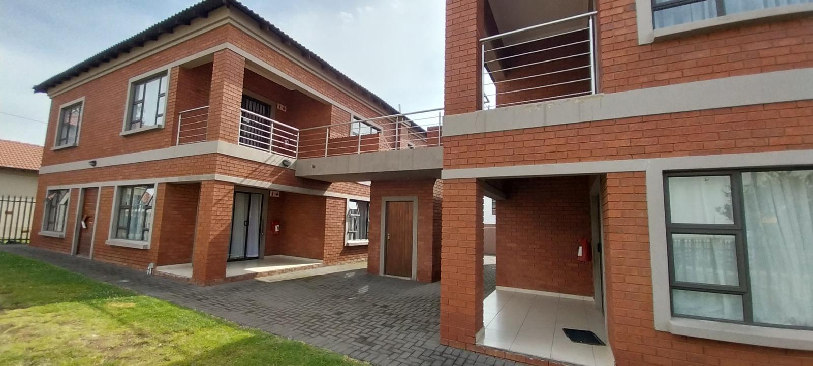 3 Bedroom Apartment in Elandspark