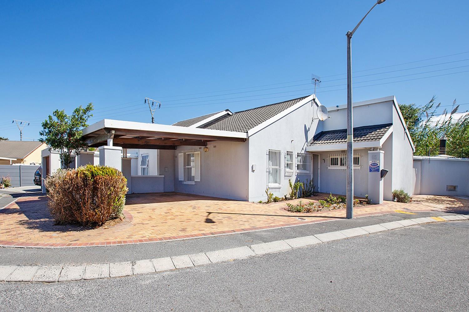 2 Bedroom House in Diep River