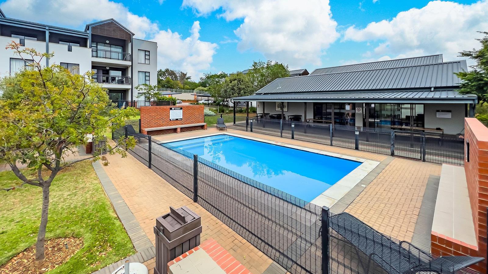 1 Bedroom Apartment in Carlswald Estate