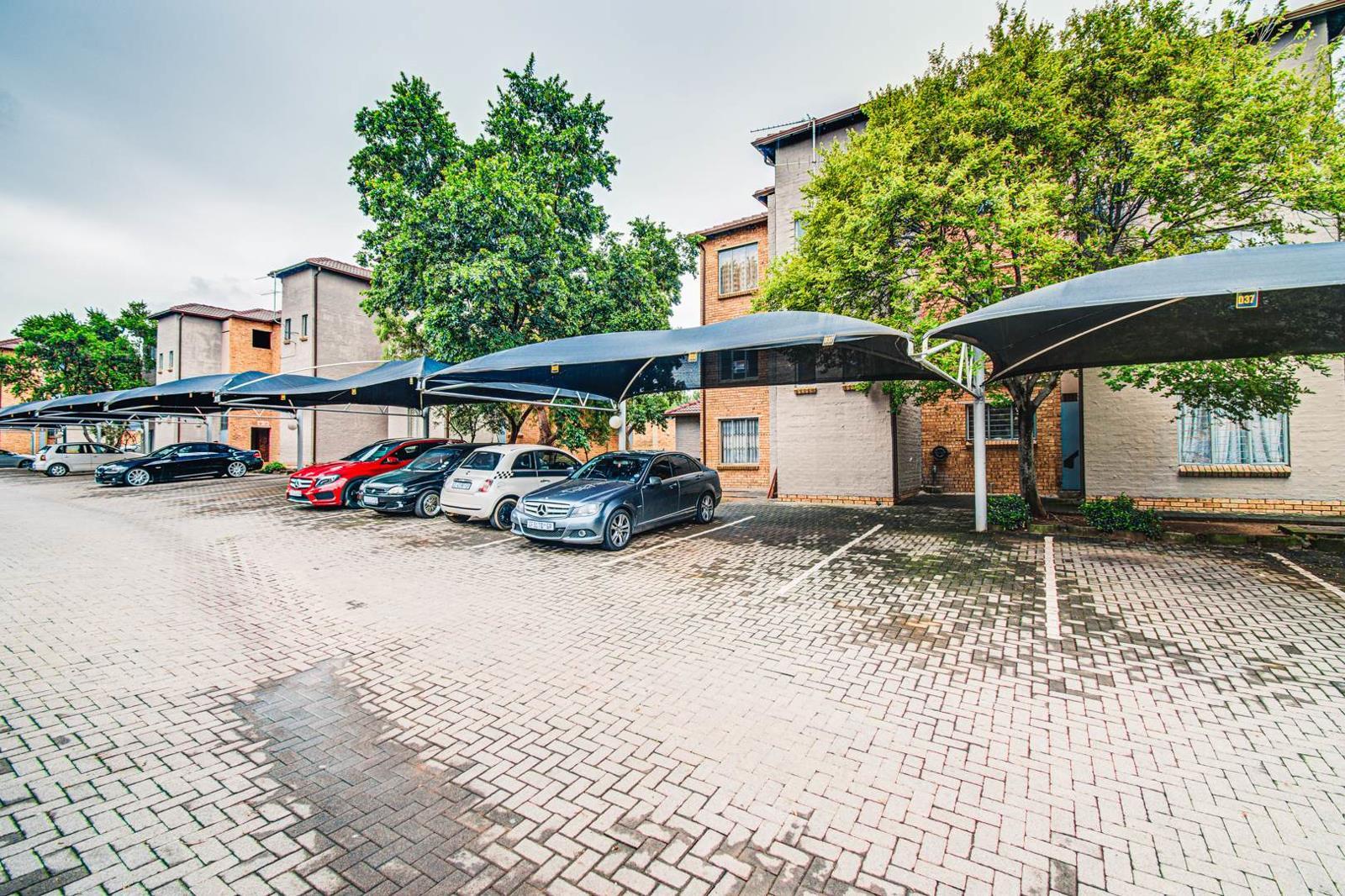 2 Bedroom Townhouse in Birchleigh