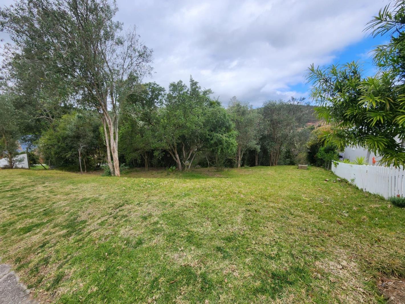 787 m² Land available in Green Pastures