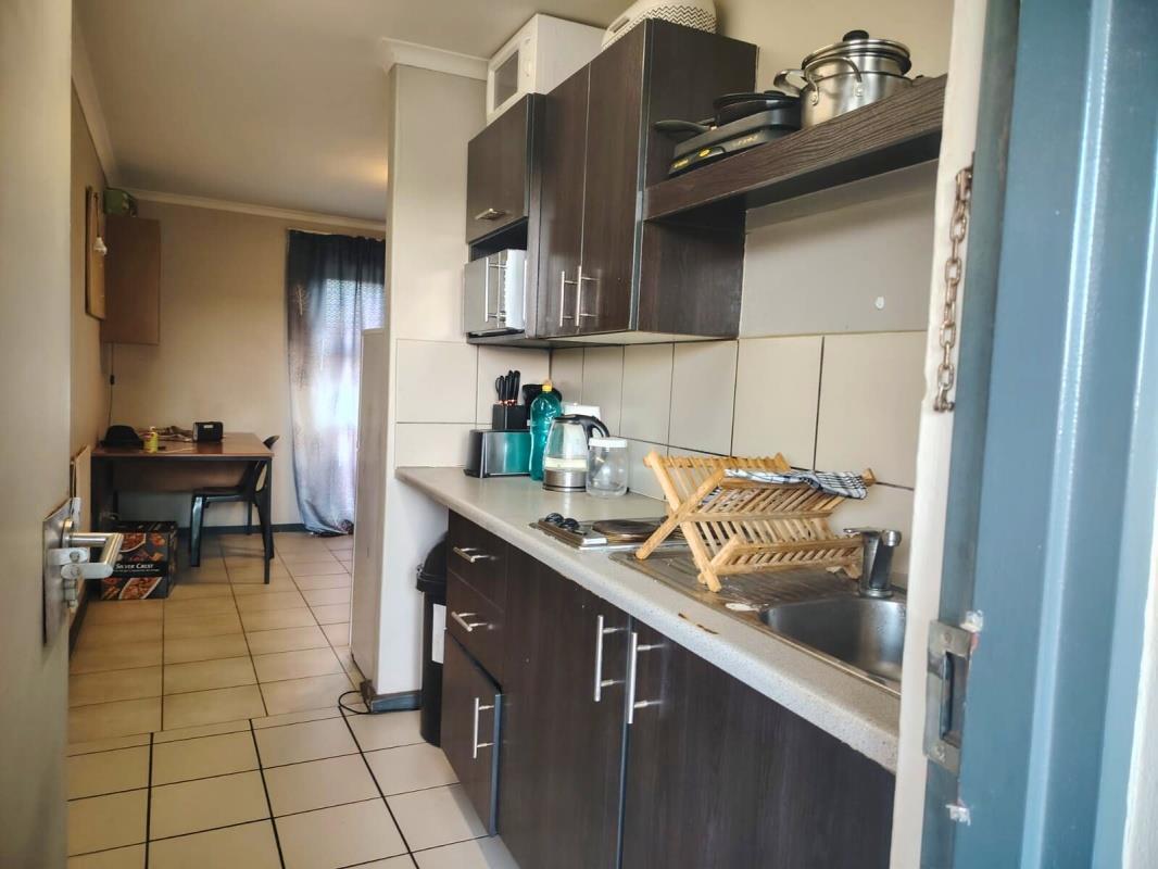 1 Bedroom Apartment in Willowbrook