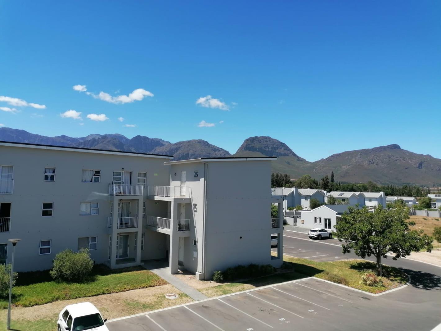 1 Bedroom Apartment in Klein Parys