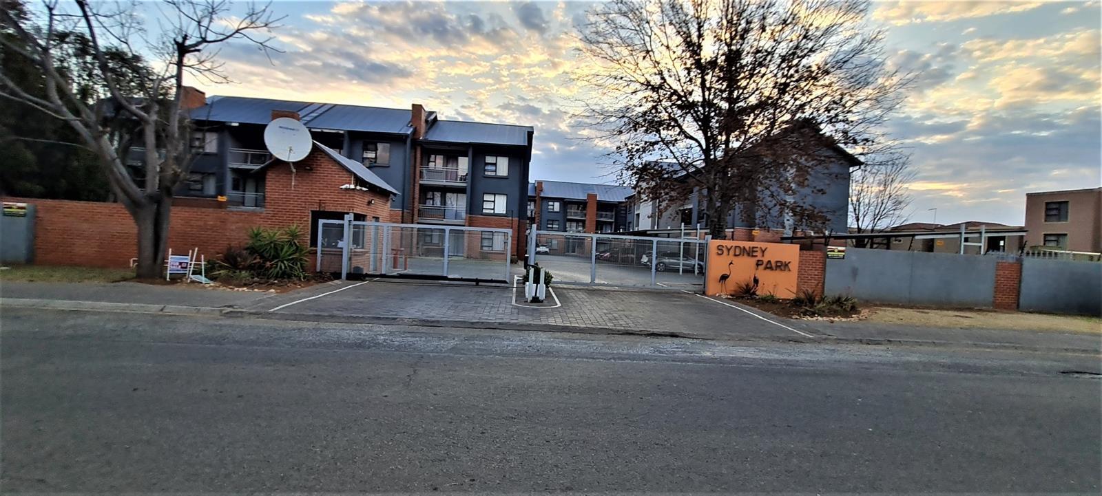 2 Bedroom Apartment in Jansen Park