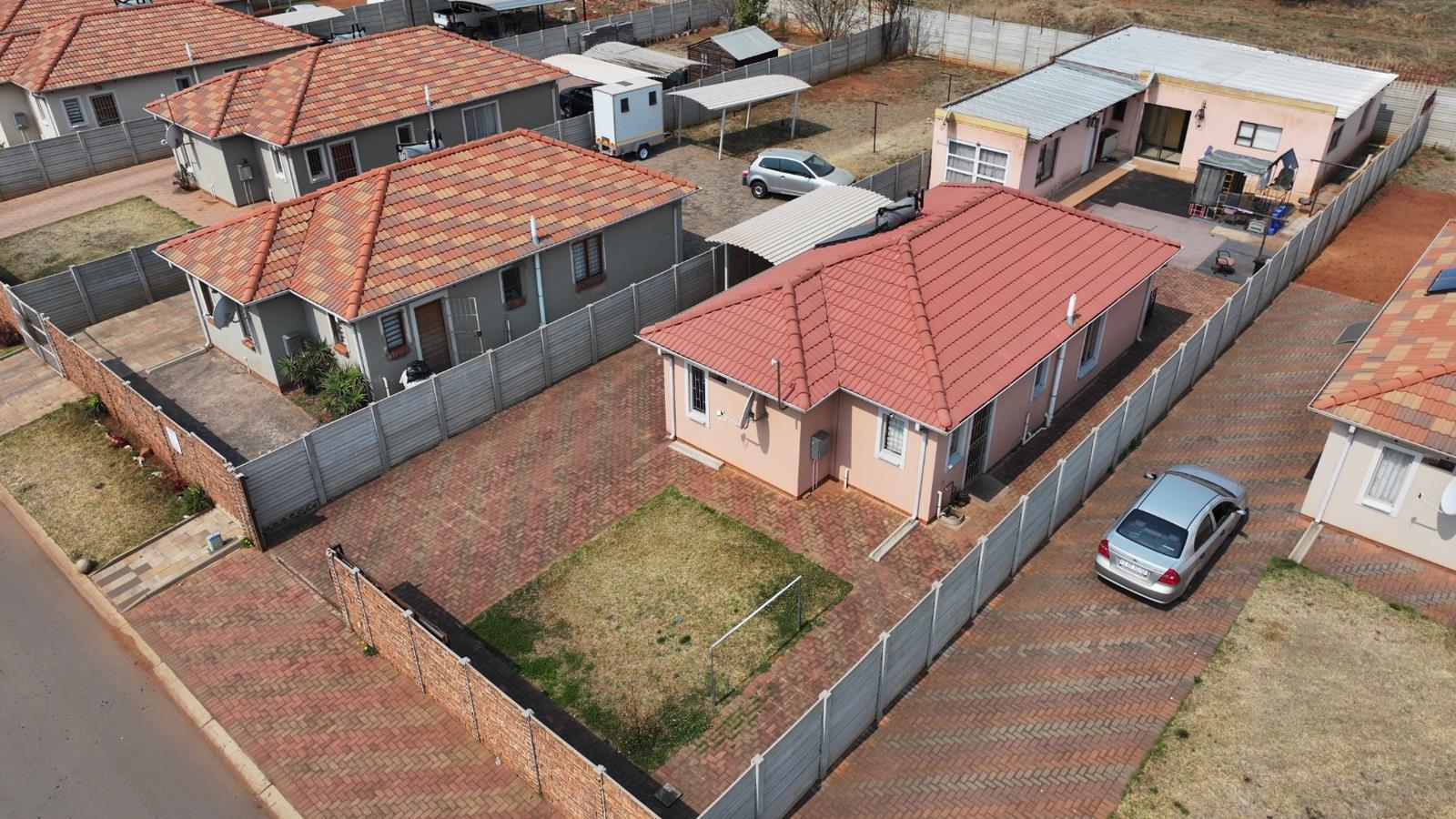 3 Bedroom House in Sky City