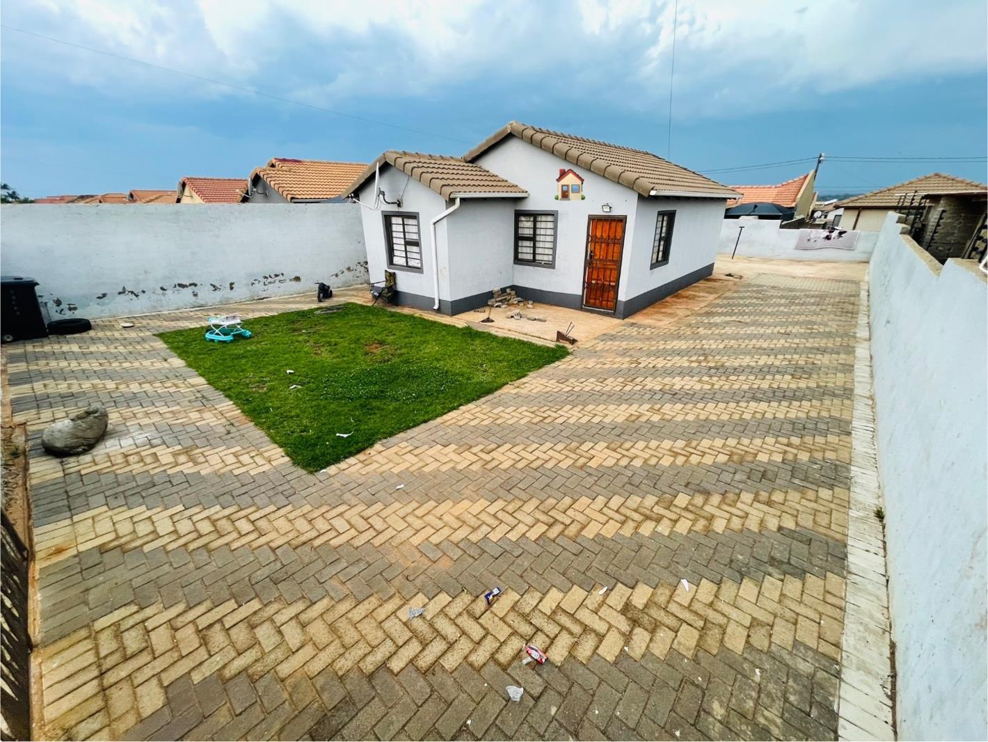 3 Bedroom House in Protea Glen