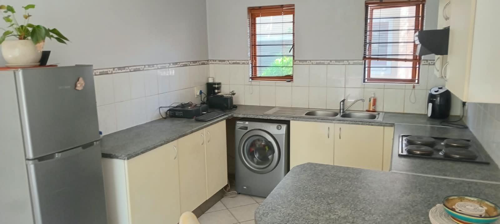 2 Bedroom Townhouse in Paulshof