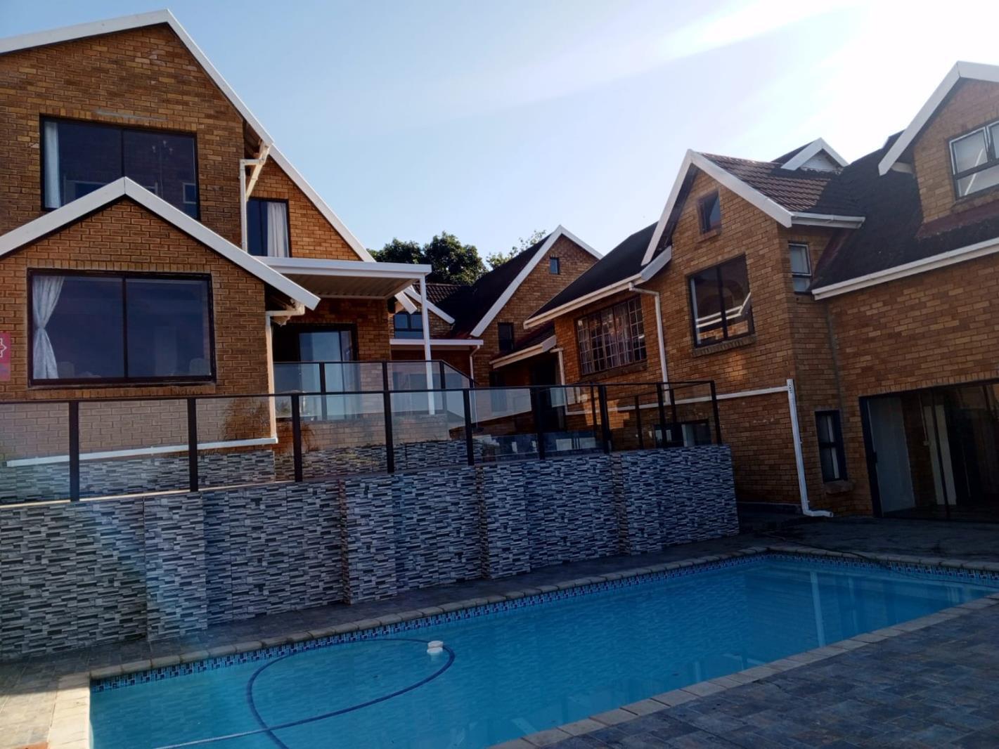 9 Bedroom House in Shelly Beach