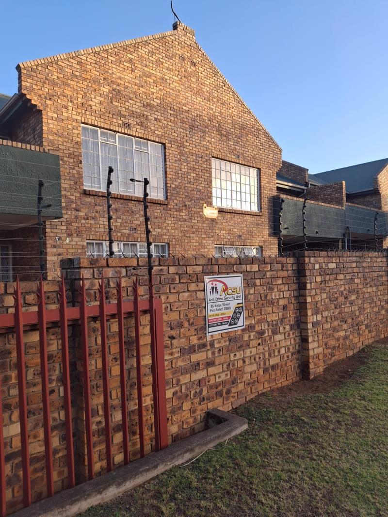 2 Bedroom Flat in Piet Retief