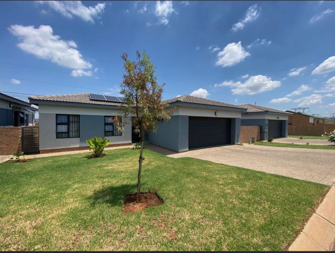 3 Bedroom House in Thatchfield
