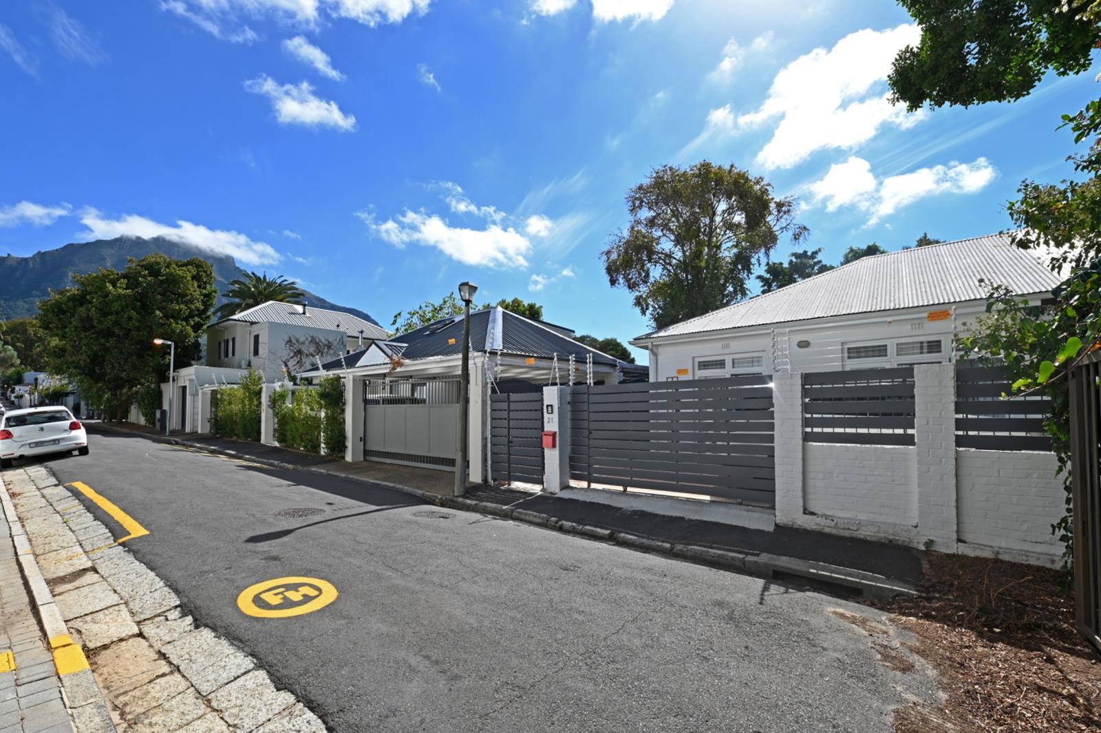 2 Bedroom House in Newlands