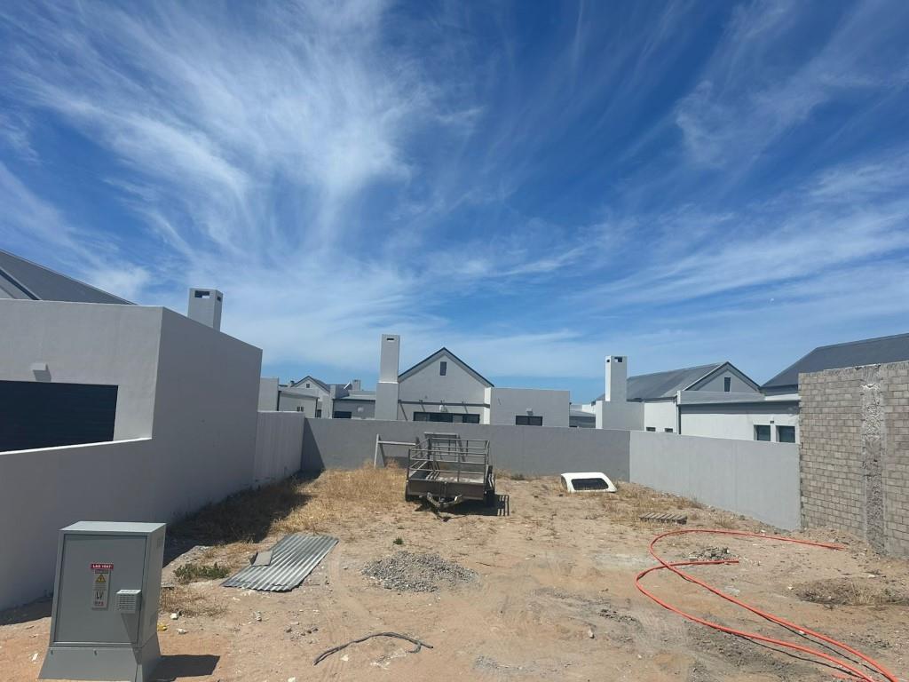 2 Bedroom House in Laguna