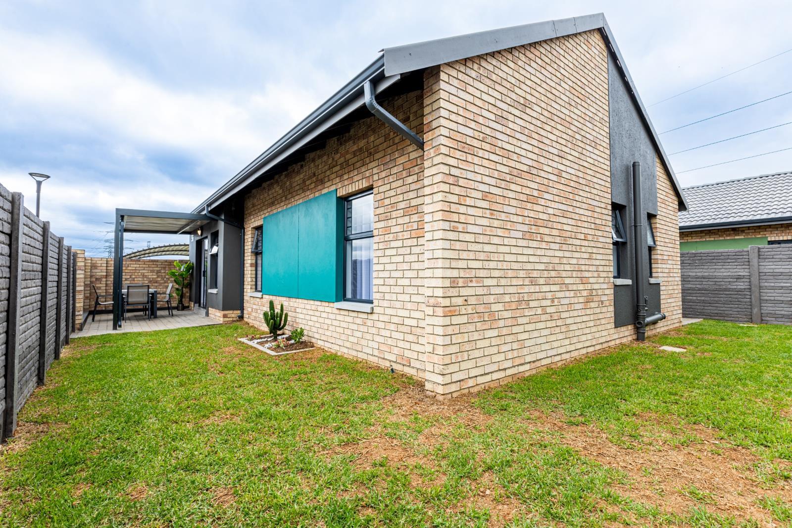 3 Bedroom House in Heuweloord