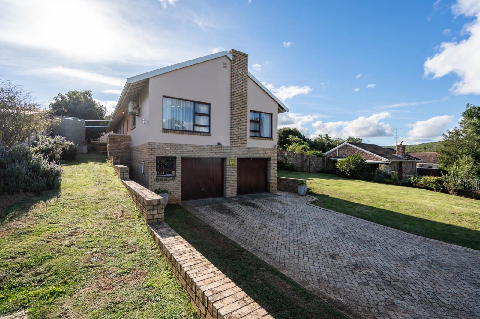 4 Bedroom House in Oatlands North