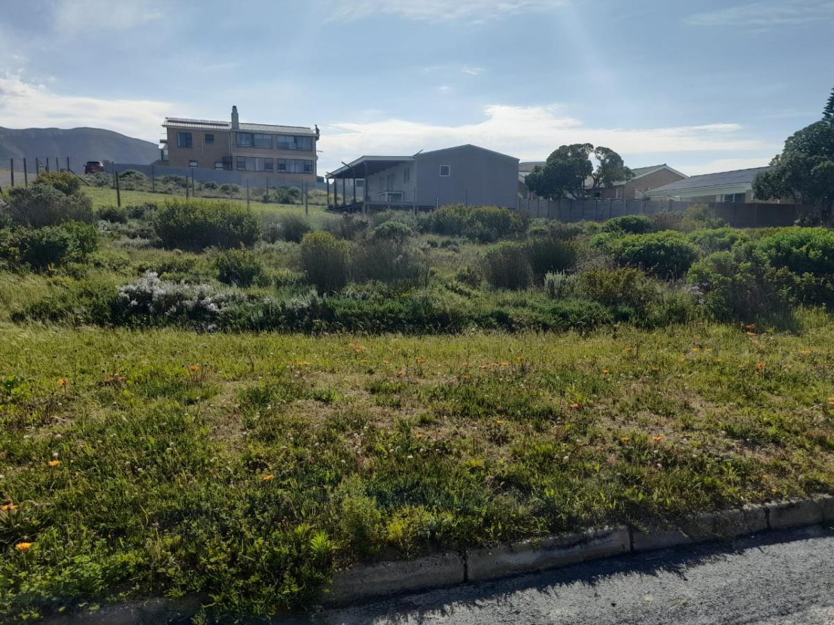 715 m² Land available in Franskraal