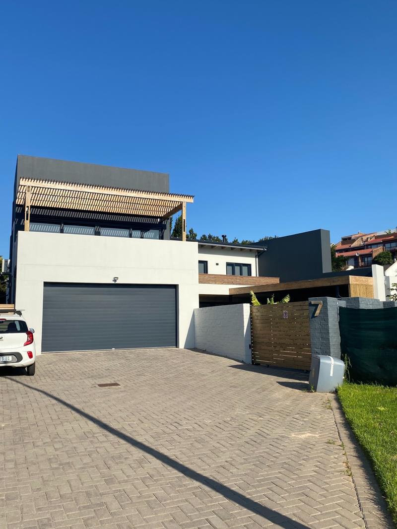 7 Bedroom House in Wavecrest