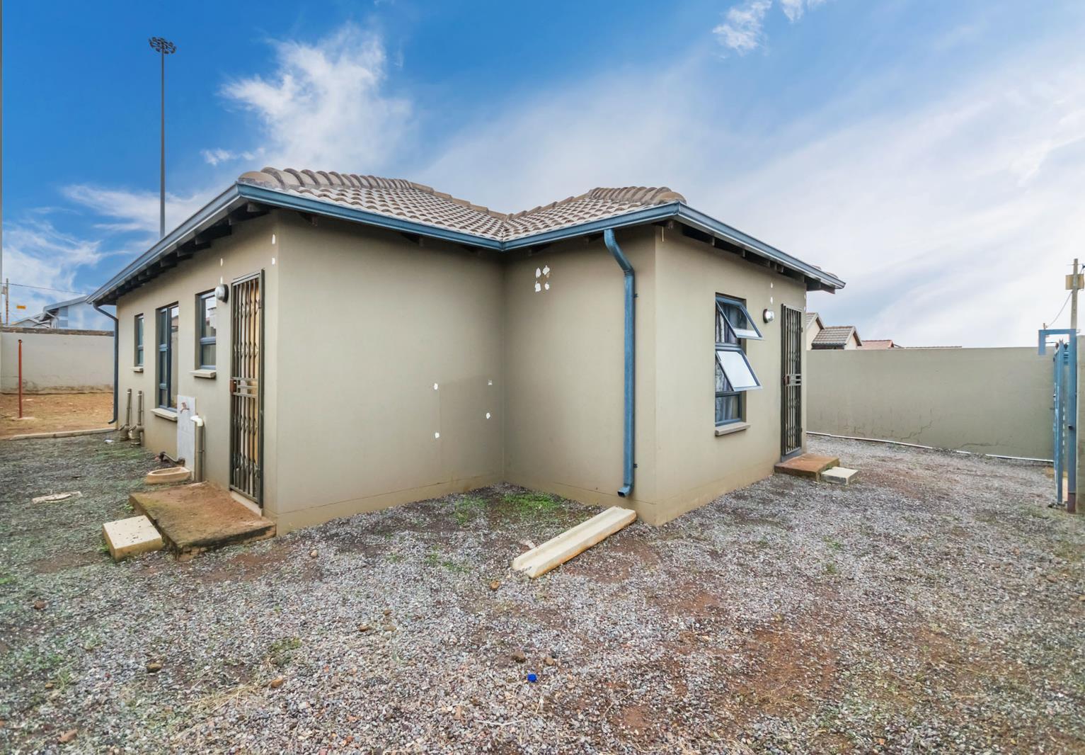 3 Bedroom House in Toekomsrus