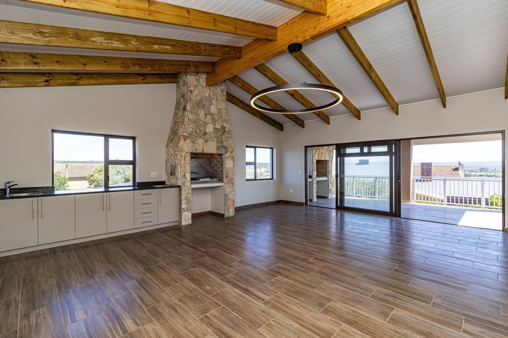 3 Bedroom House in Stilbaai Wes