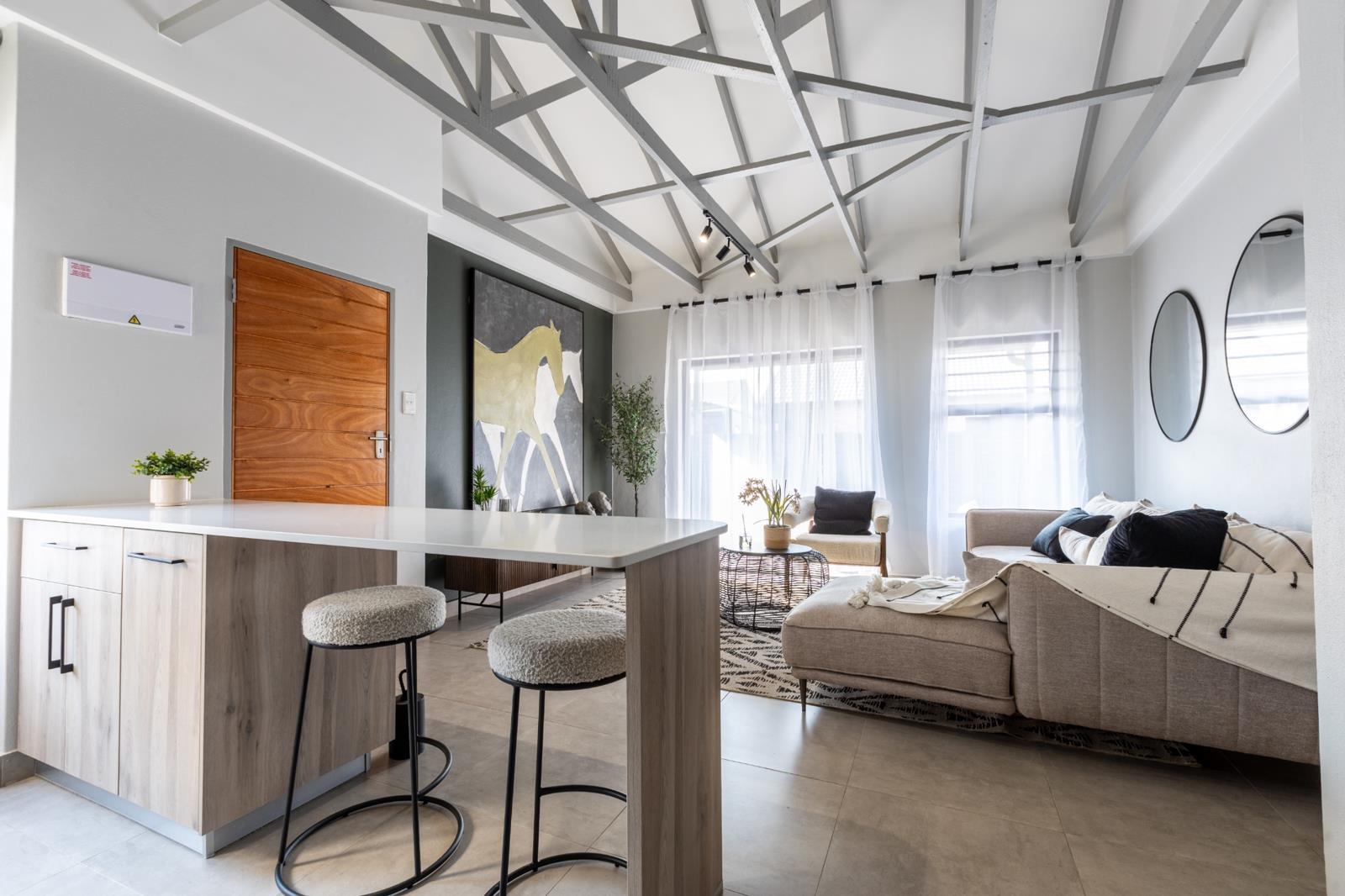 3 Bedroom Simplex in Heuweloord