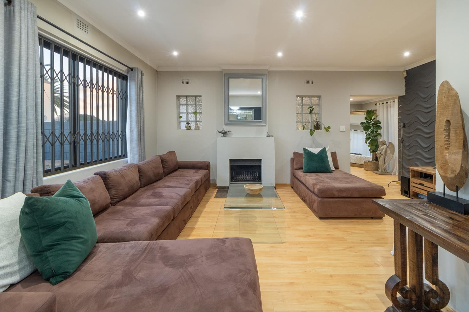 5 Bedroom House in Rugby