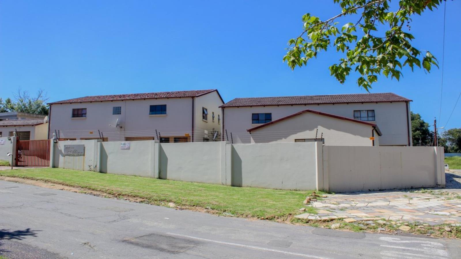 3 Bedroom Townhouse in Buccleuch