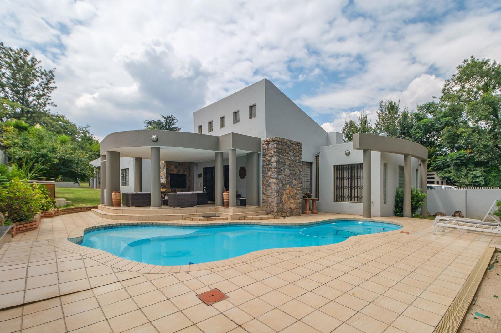 4 Bedroom House in Fontainebleau