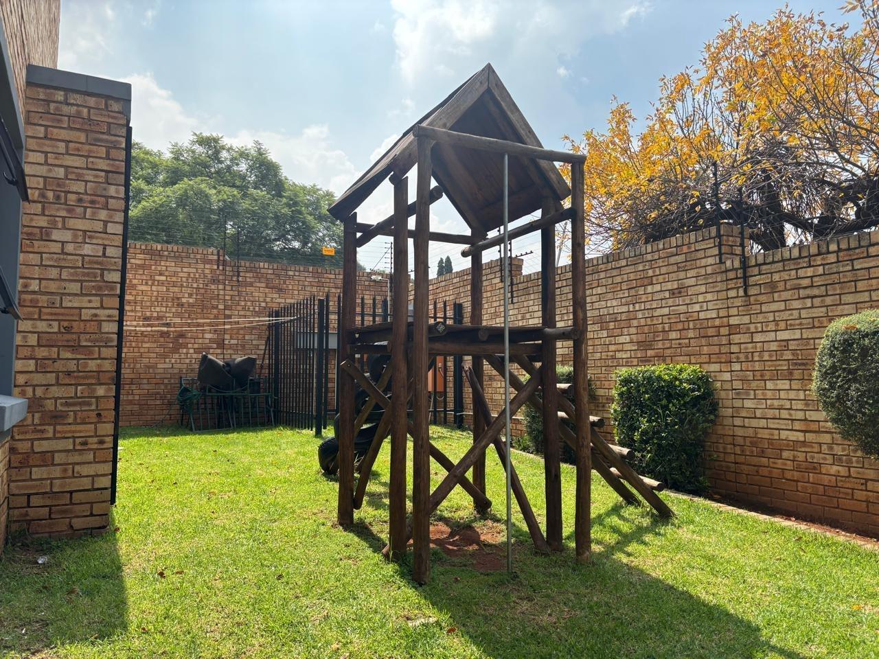 3 Bedroom Townhouse in Alberton