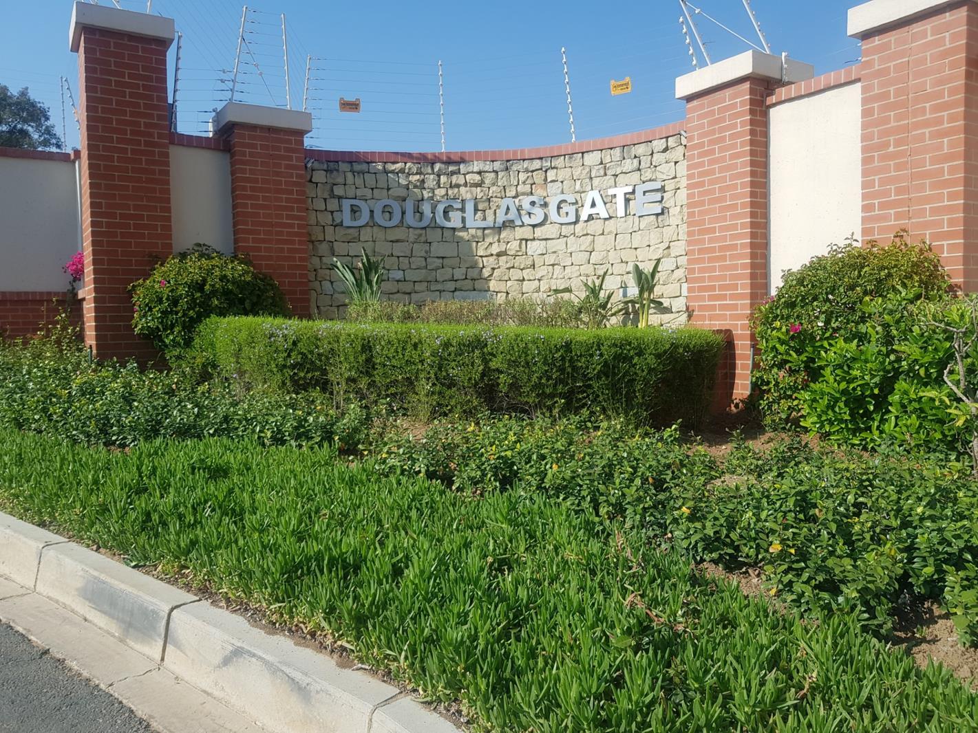 2 Bedroom Apartment in Douglasdale