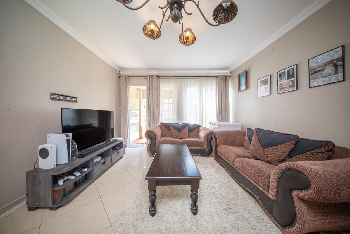 2 Bedroom Apartment in Edenglen