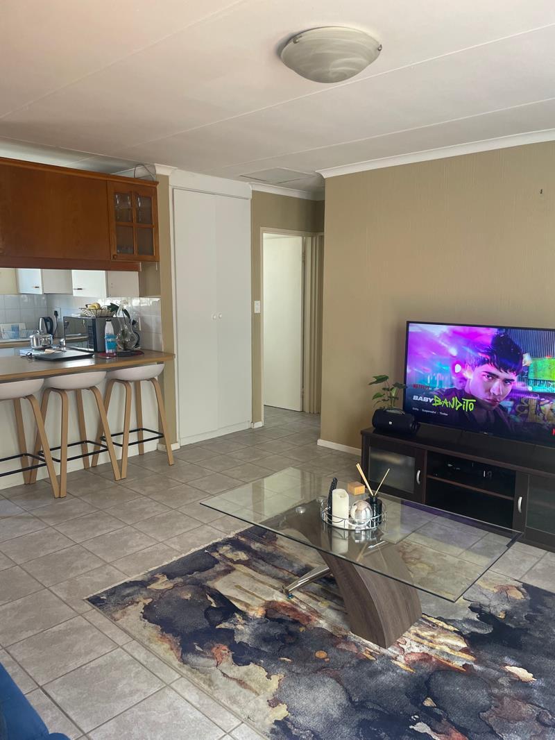 2 Bedroom Apartment in Radiokop