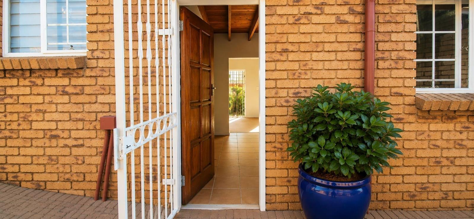 2 Bedroom Townhouse in Moreleta Park