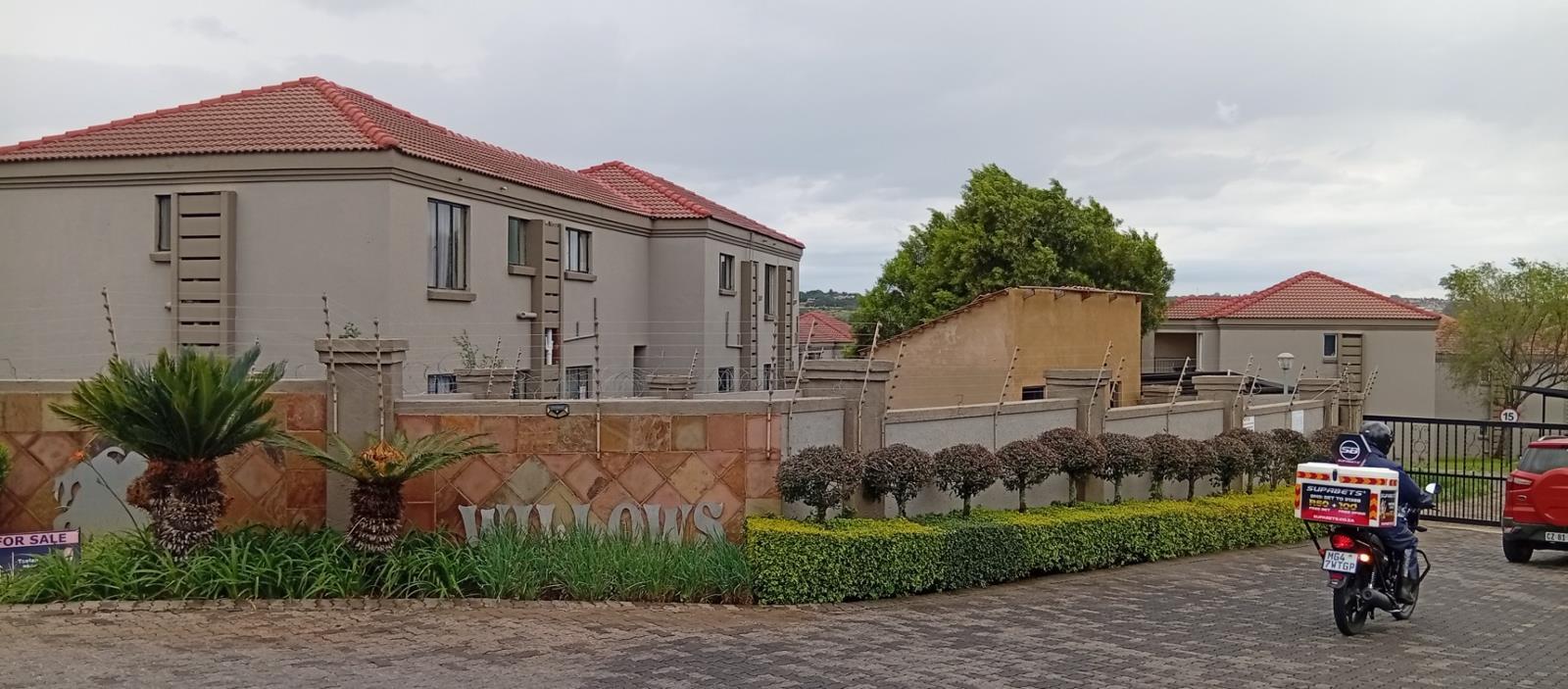 2 Bedroom Apartment in Ruimsig