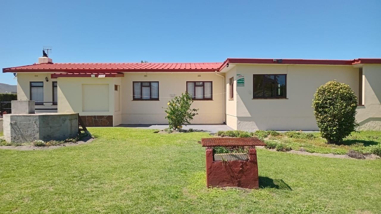 1 Bedroom Garden Cottage in Kleinmond