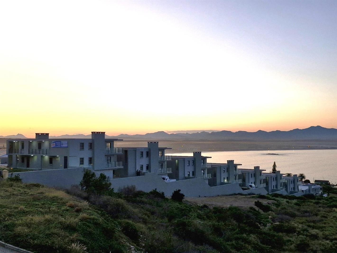 2 Bedroom Apartment in Mossel Bay Central