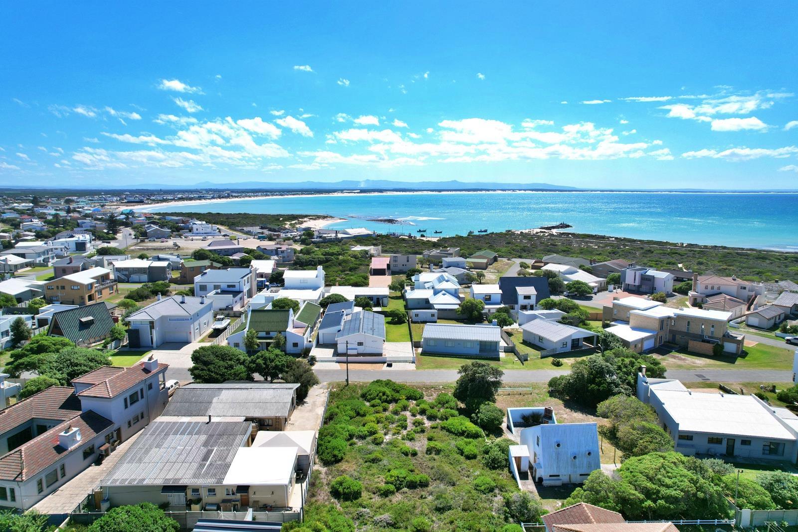 752 m² Land available in Struisbaai
