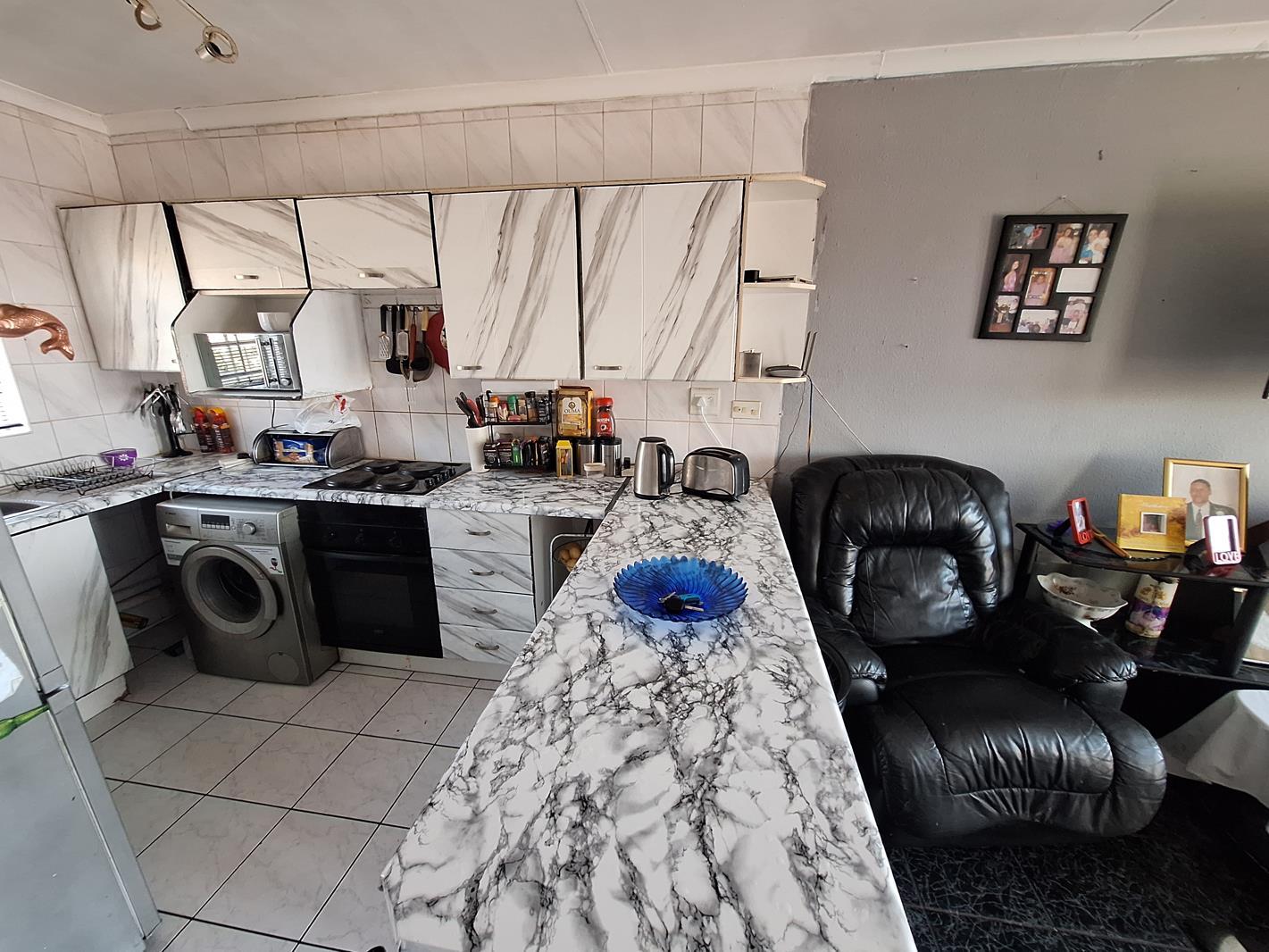 2 Bedroom Apartment in Edenglen