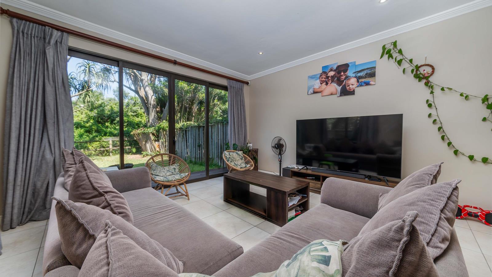 3 Bedroom House in Blythedale Beach