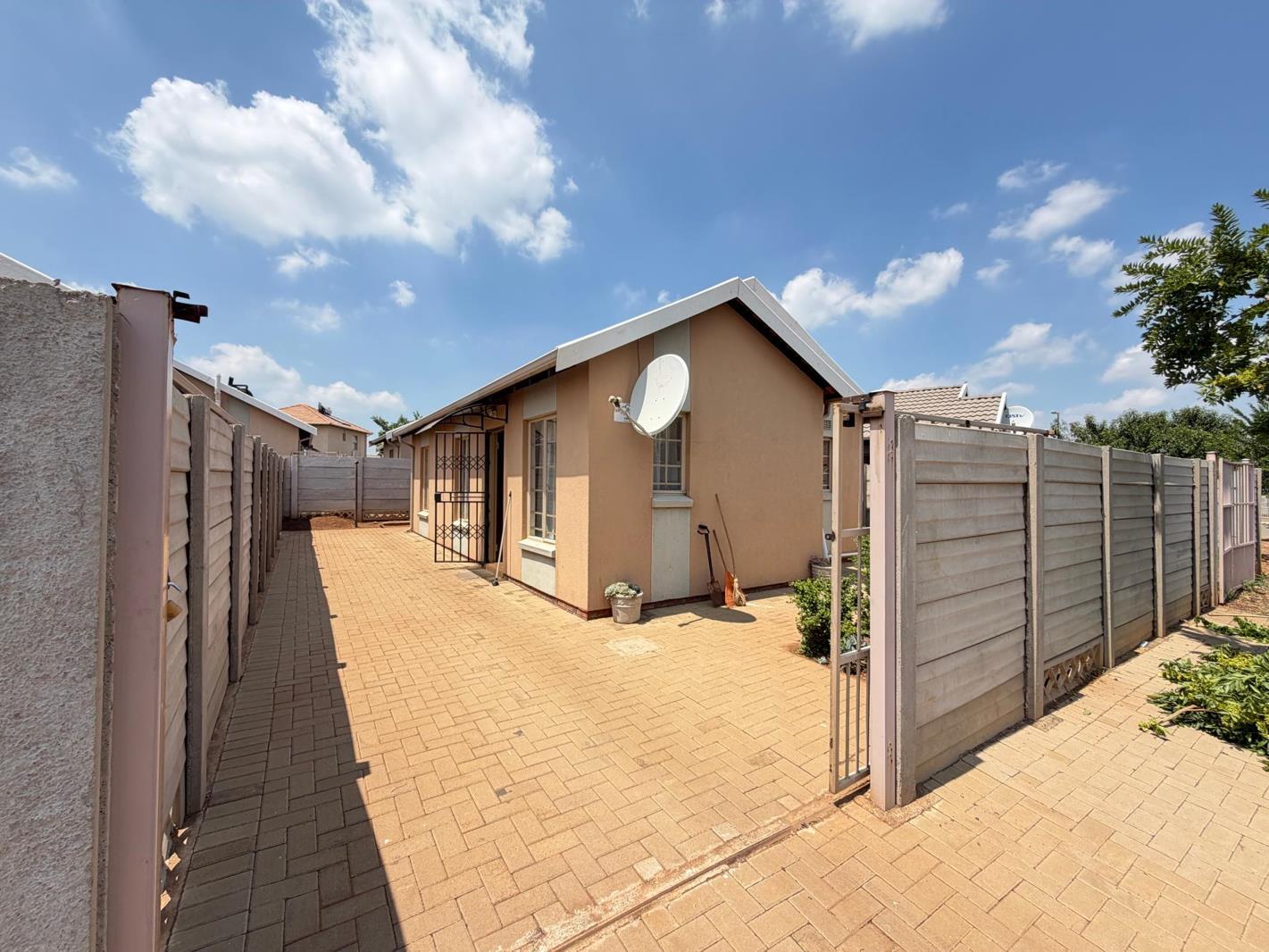 3 Bedroom House in Sky City