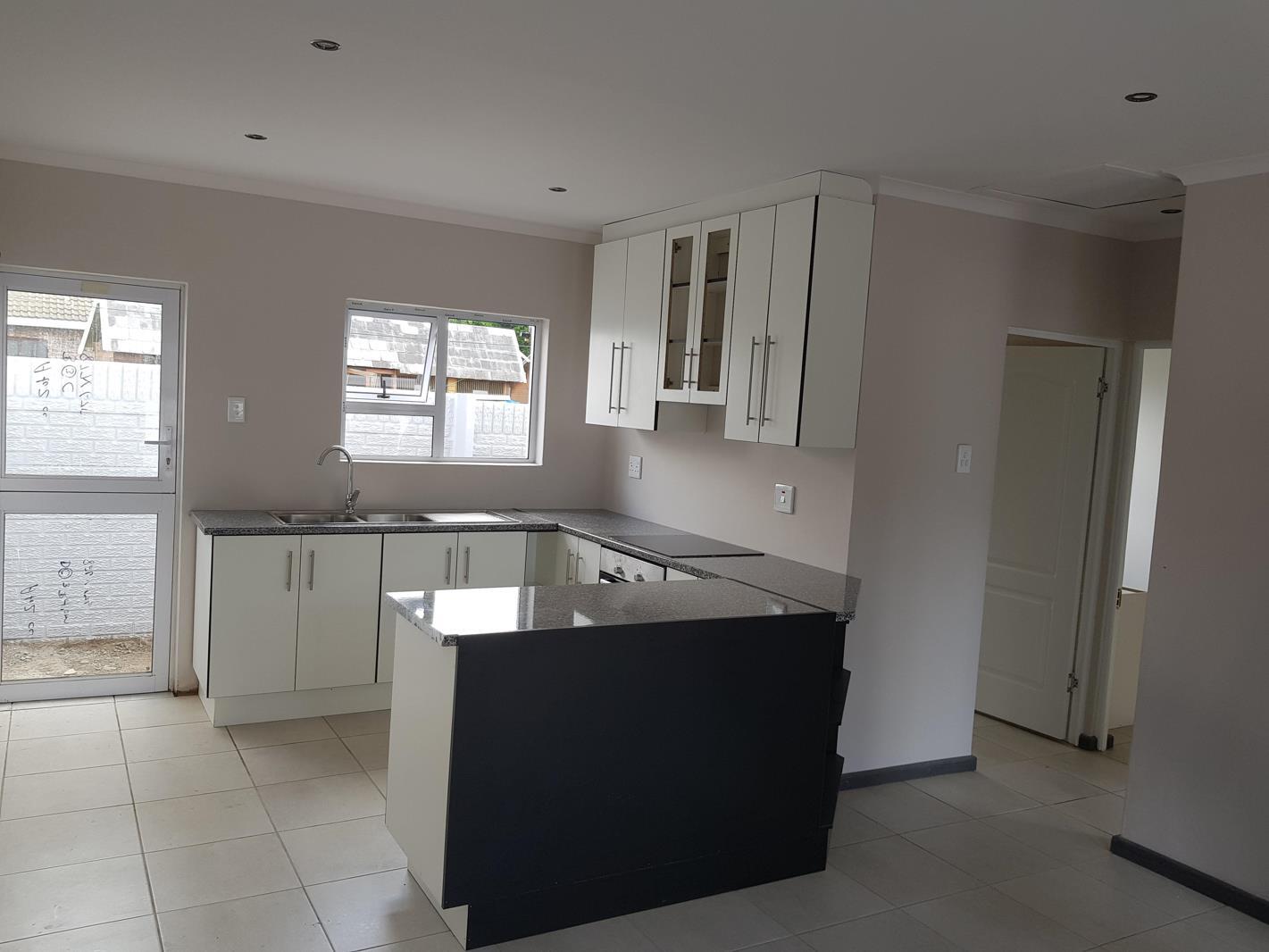 2 Bedroom Garden Cottage in Walmer