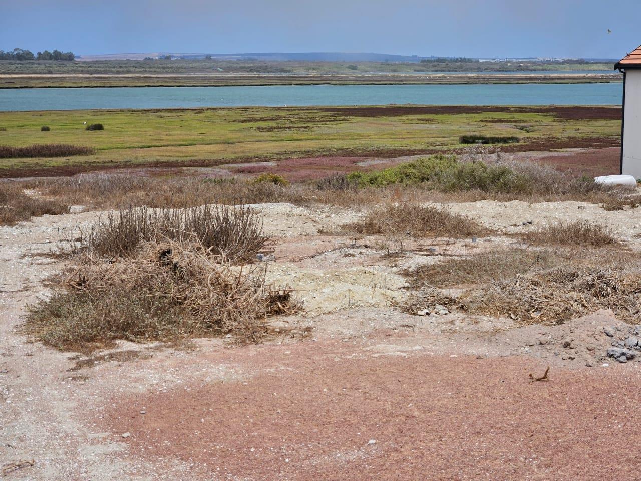 996 m² Land available in Port Owen