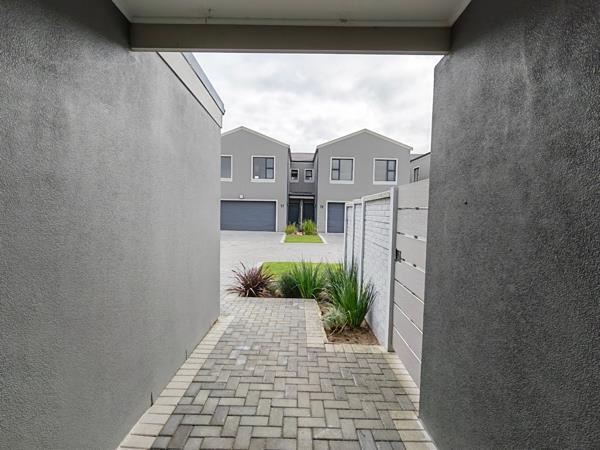 3 Bedroom Townhouse in Westbrook