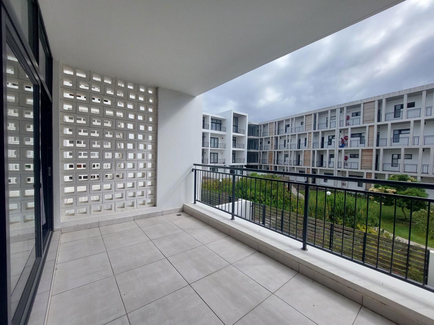 2 Bedroom Apartment in Paardevlei