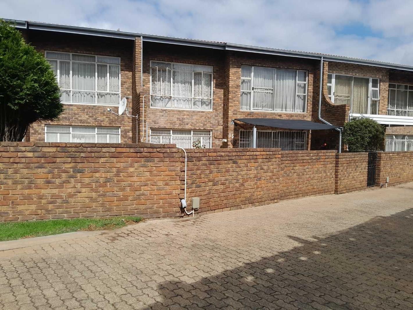 3 Bedroom Townhouse in Brackendowns