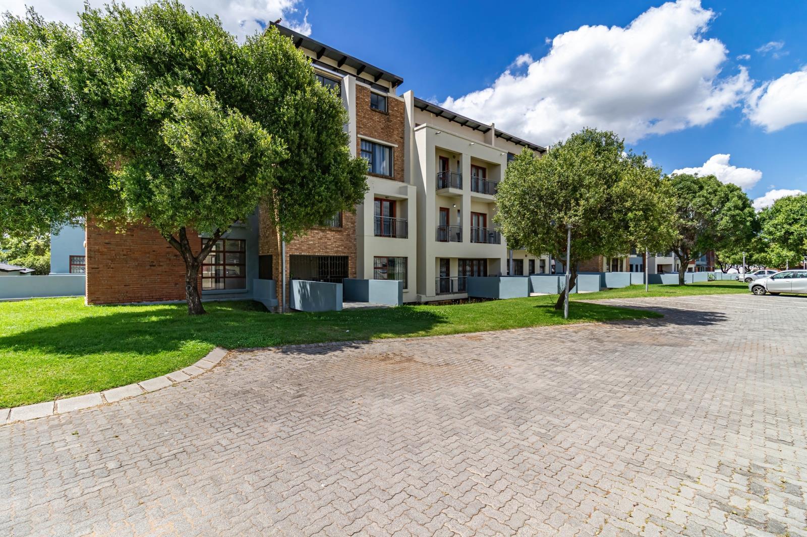 2 Bedroom Apartment in Erand Gardens